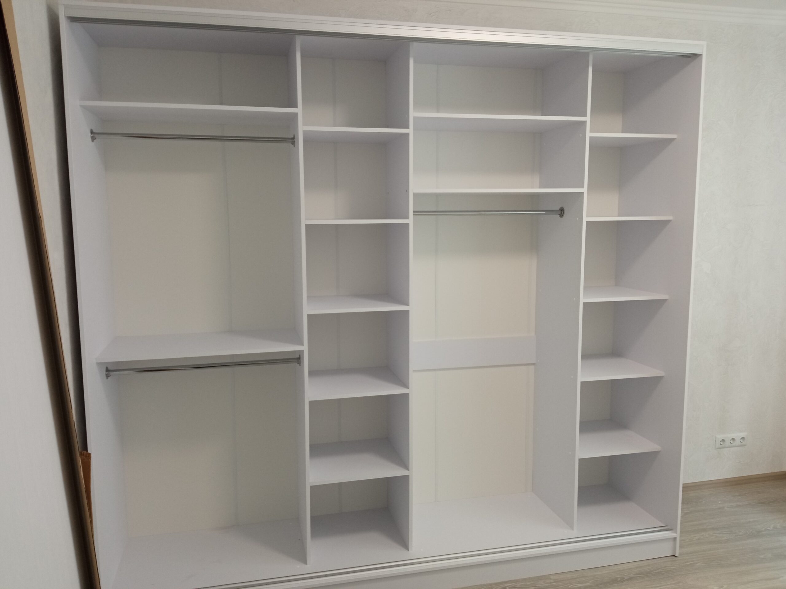 Наповнення шафи шириною 2600 мм